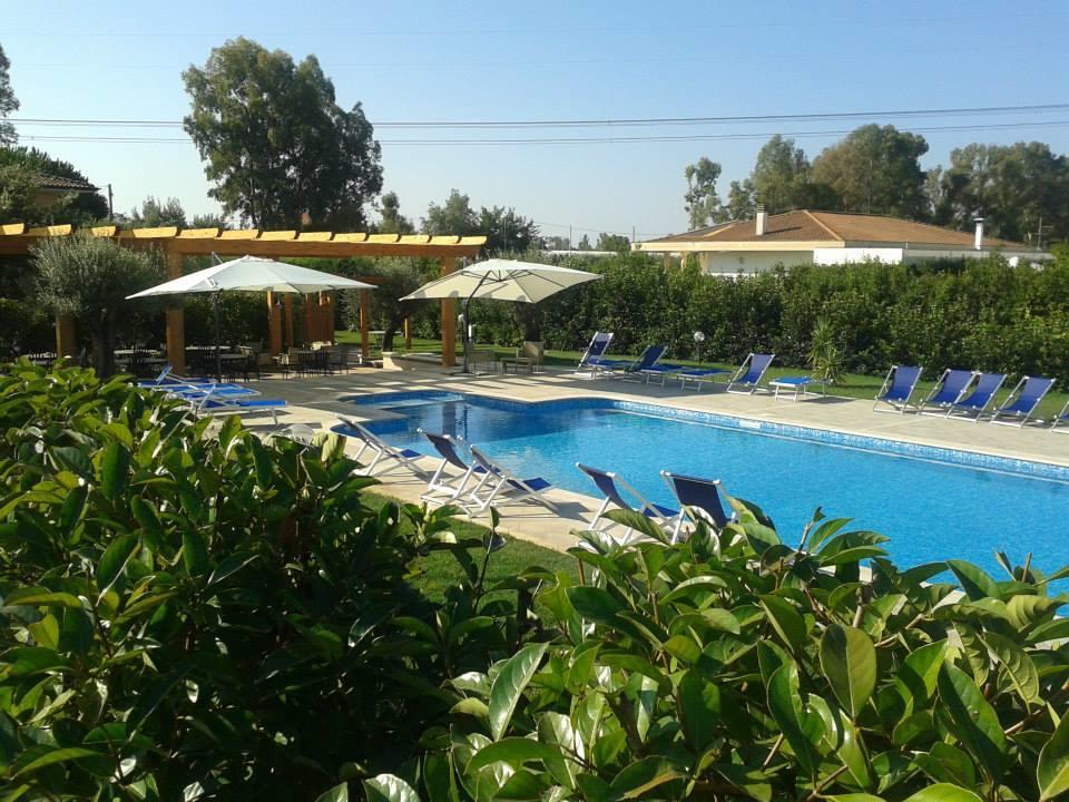 Hotel Villa Aurora Латина Экстерьер фото