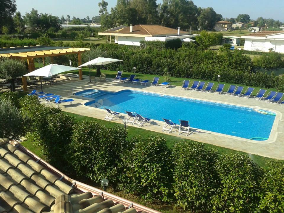 Hotel Villa Aurora Латина Экстерьер фото