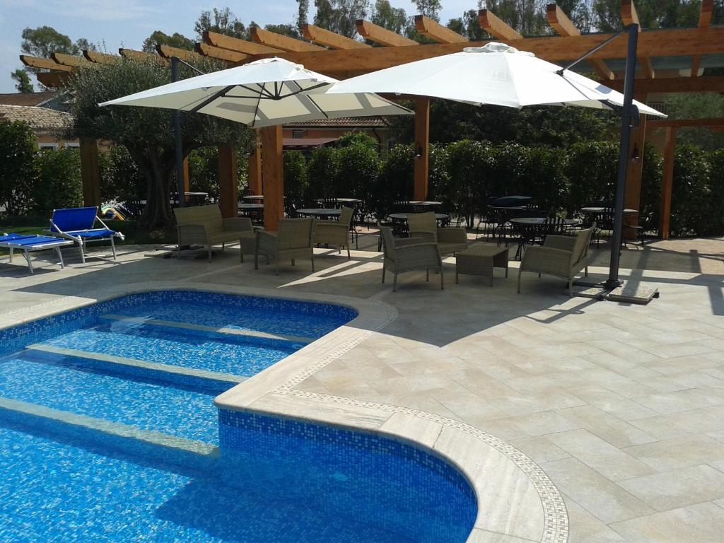 Hotel Villa Aurora Латина Экстерьер фото