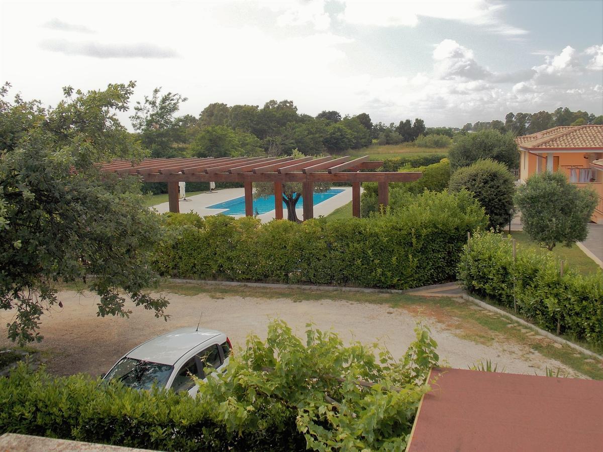 Hotel Villa Aurora Латина Экстерьер фото