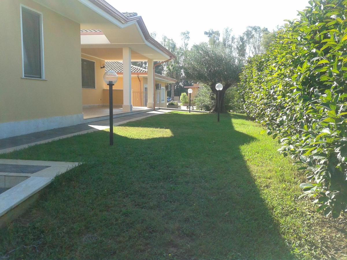 Hotel Villa Aurora Латина Экстерьер фото